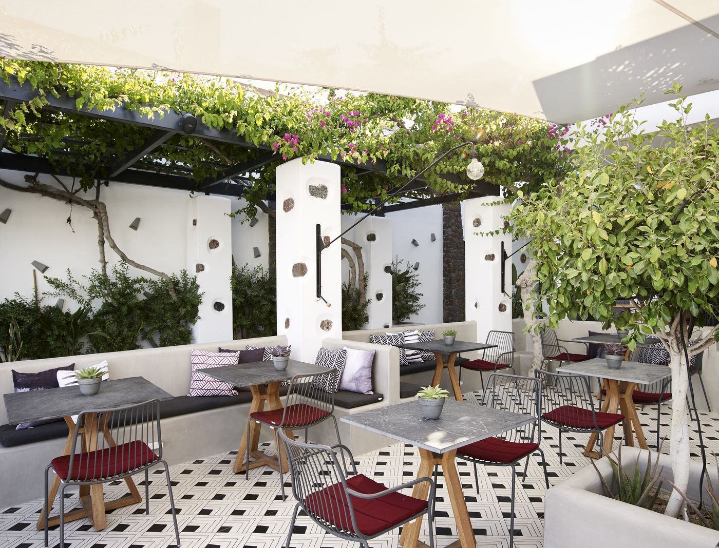 Afroditi-Venus-Restaurant-19