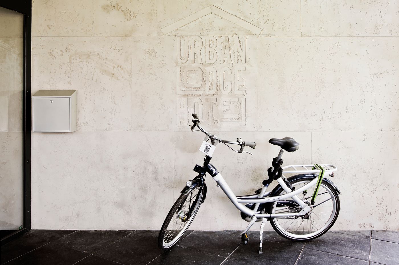 Urban-Lodge-Hotel-Sports-and-Entertainment-63