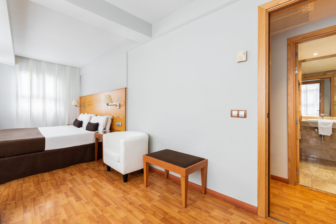 EXE-Las-Palmas-Room-18