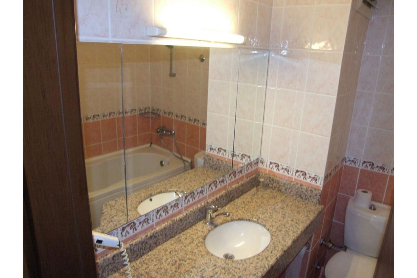 Rosary-Beach-Hotel-Room-31