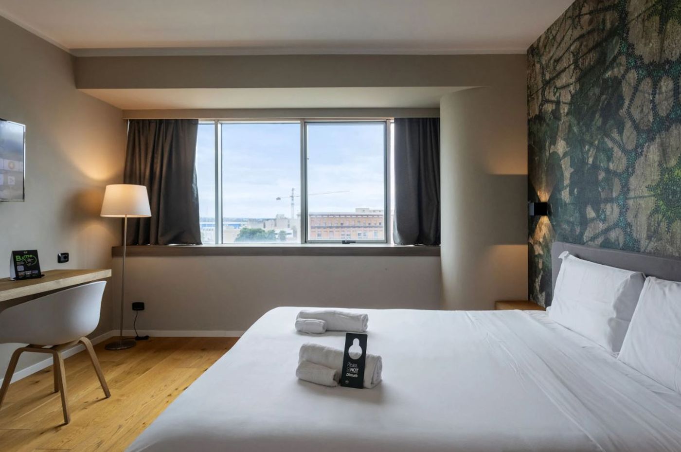 B-B-Hotel-Trapani-Crystal-Room-8