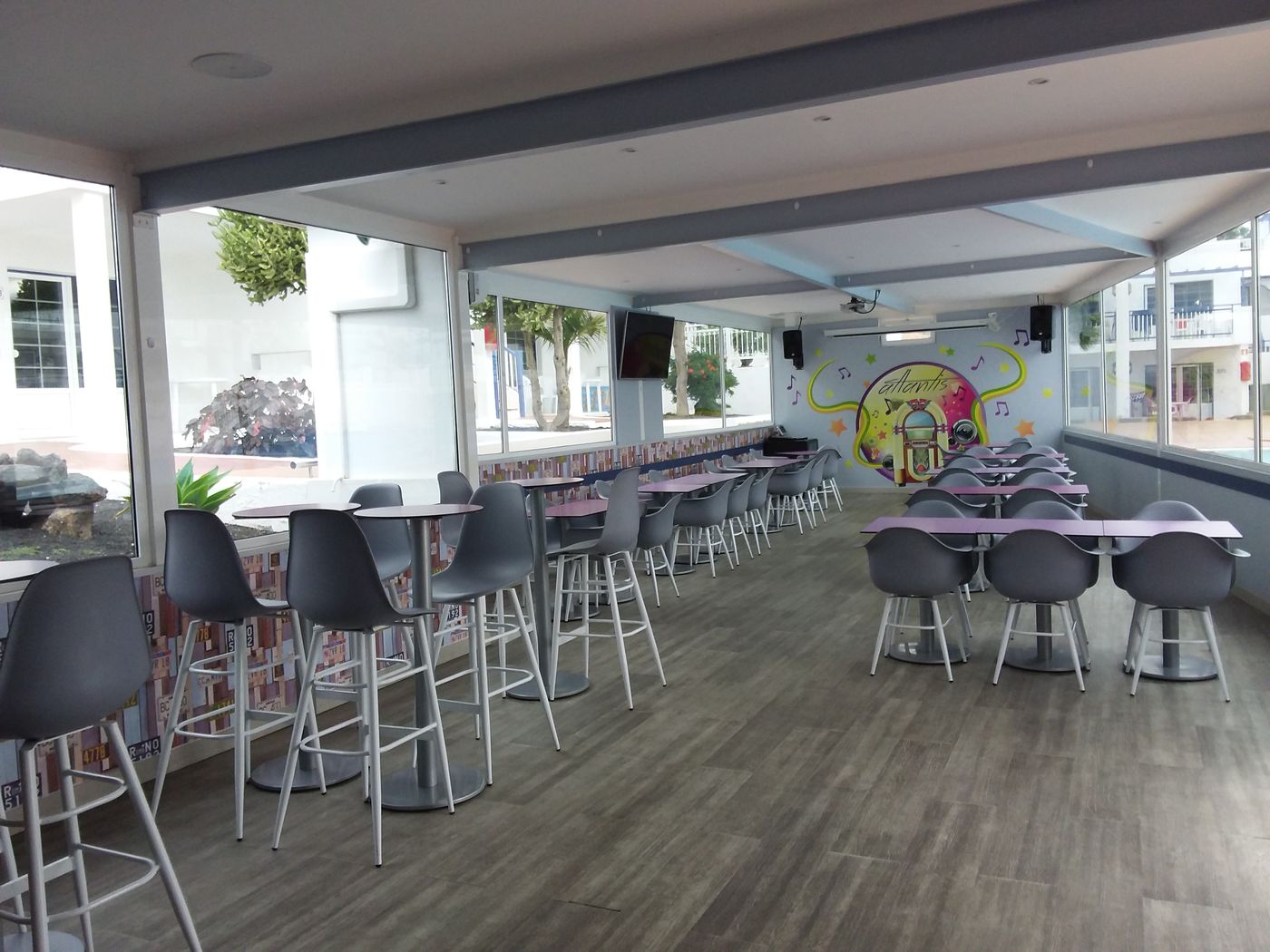 Atlantis-Las-Lomas-Bar-23