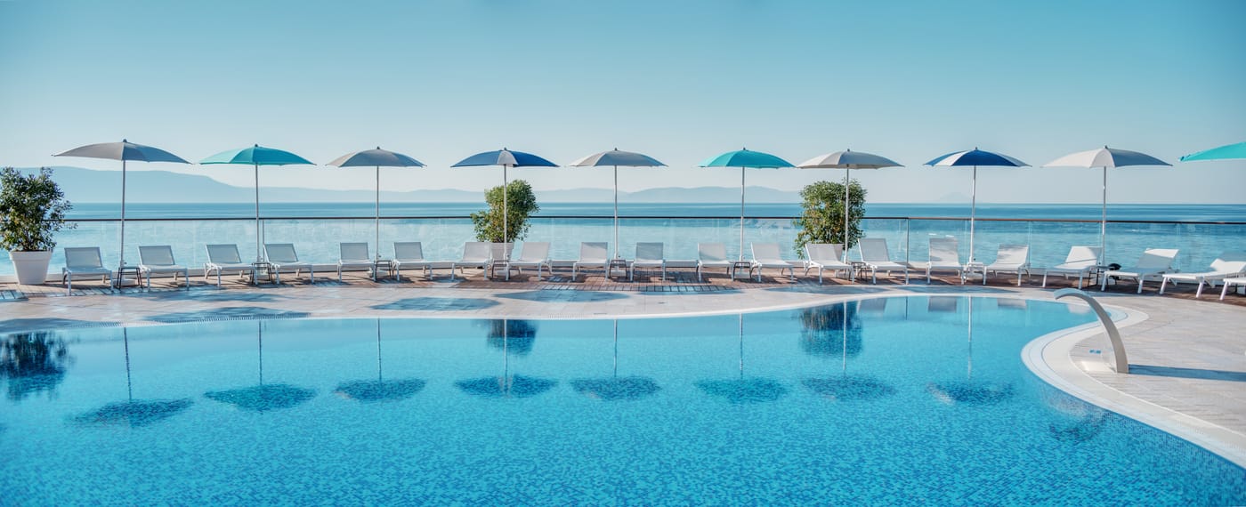 Valamar-Bellevue-Hotel---Residence-Pool-5