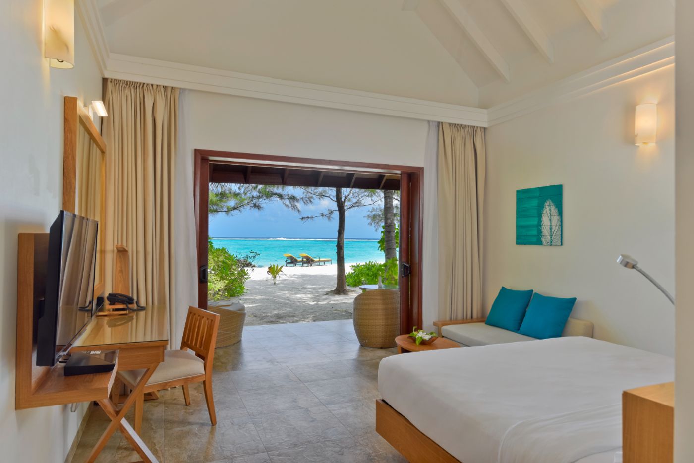 Summer Island Maldives