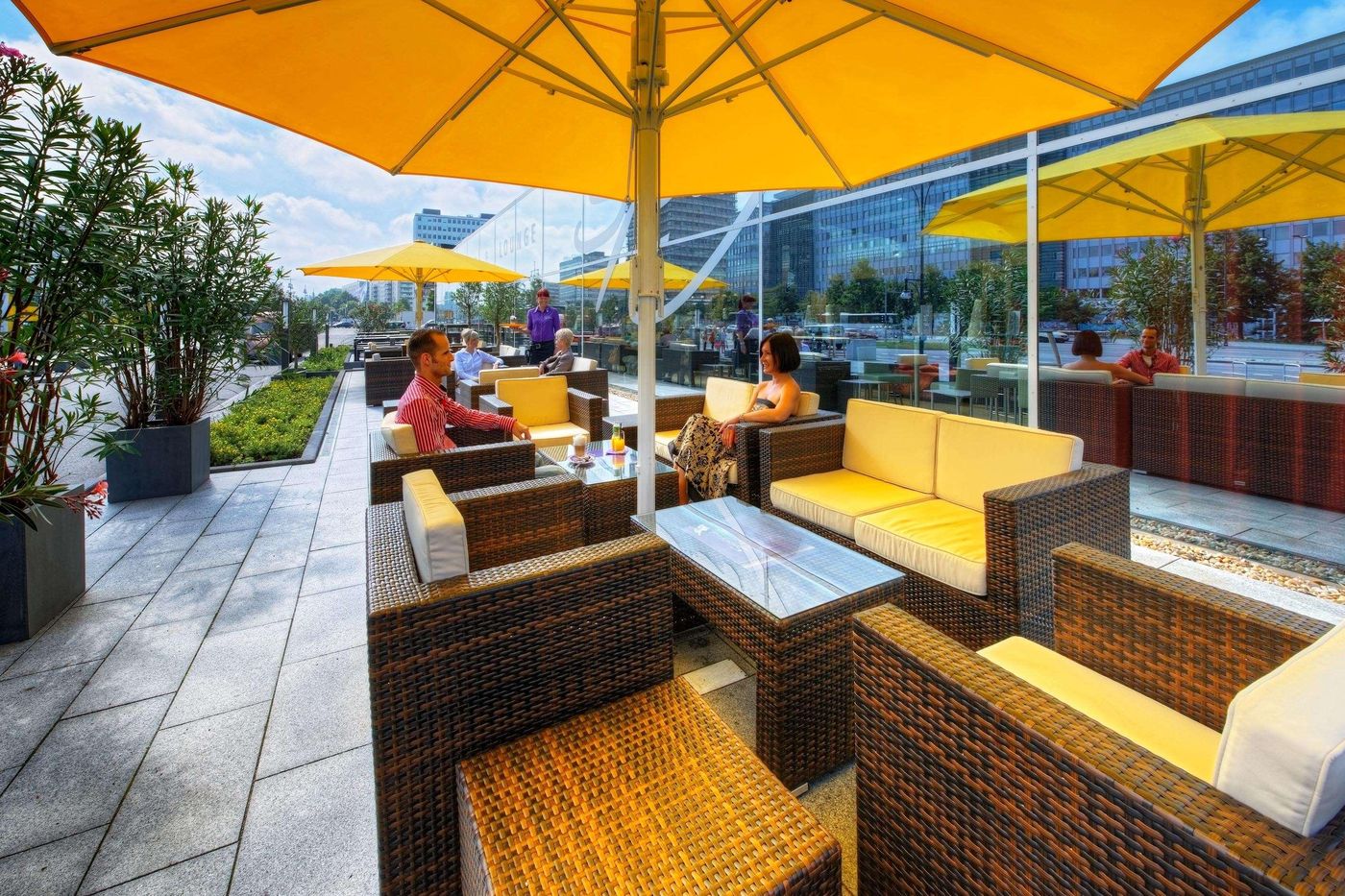 Park-Inn-by-Radisson-Berlin-Alexanderplatz-Restaurant-60