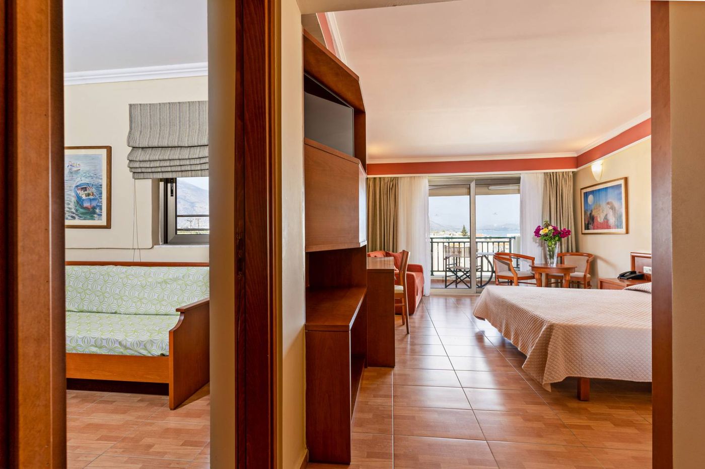 Hydramis-Palace-Beach-Resort-Room-49