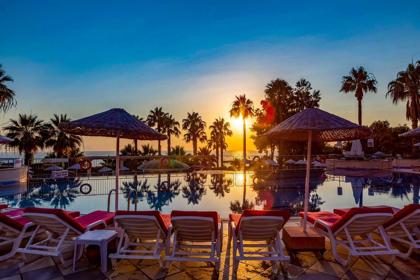 Grand Blue Sky International