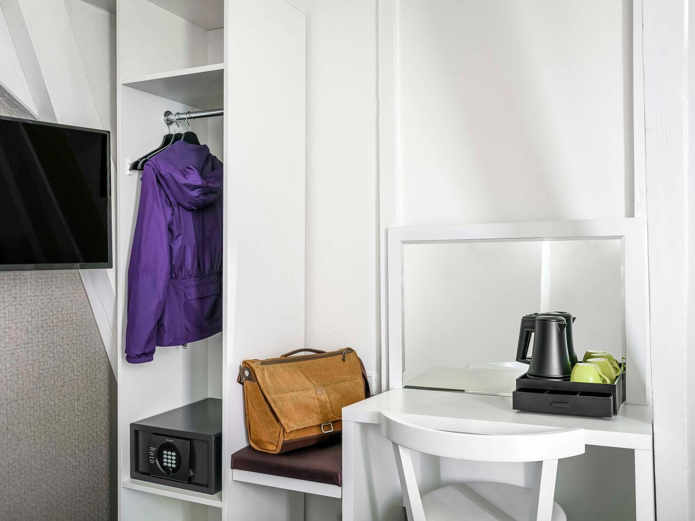 ibis-Styles-Amsterdam-Amstel-Room-47