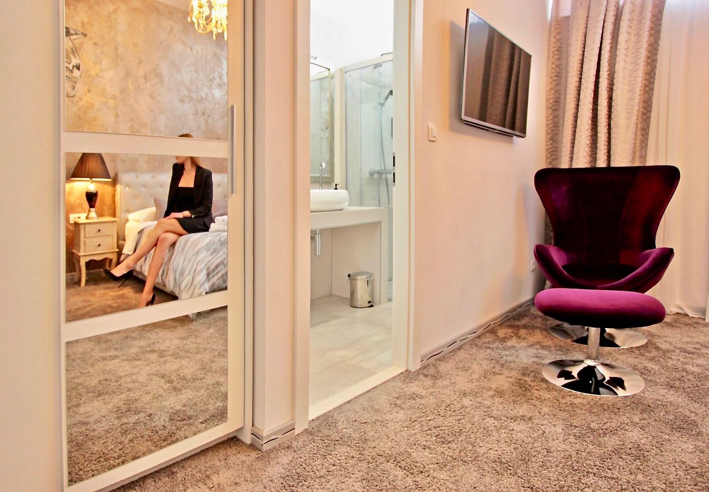 Prima-Luce-Downtown-Room-37