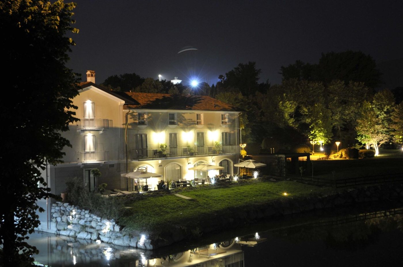 Hotel Ristorante Il Corazziere-Italy-MERONE   COMO-General view-7