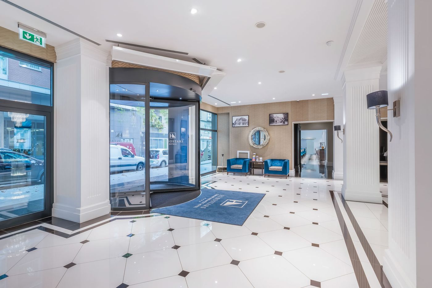 Eurostars-Danube-Budapest-Lobby-3