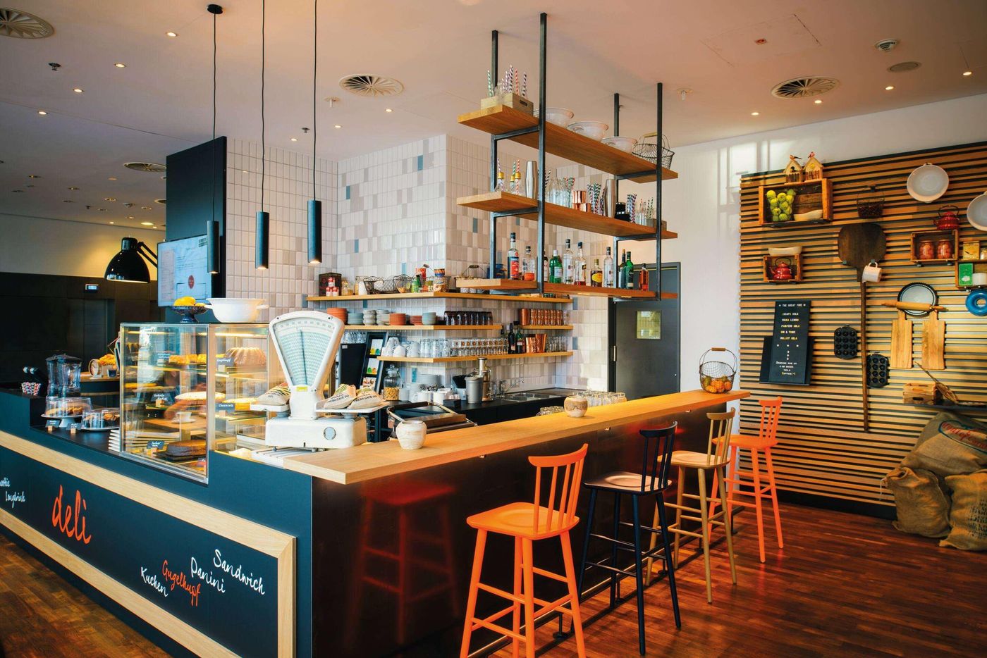 Vienna-House-Easy-by-Wyndham-Berlin-PrenzlauerBerg-Restaurant-14