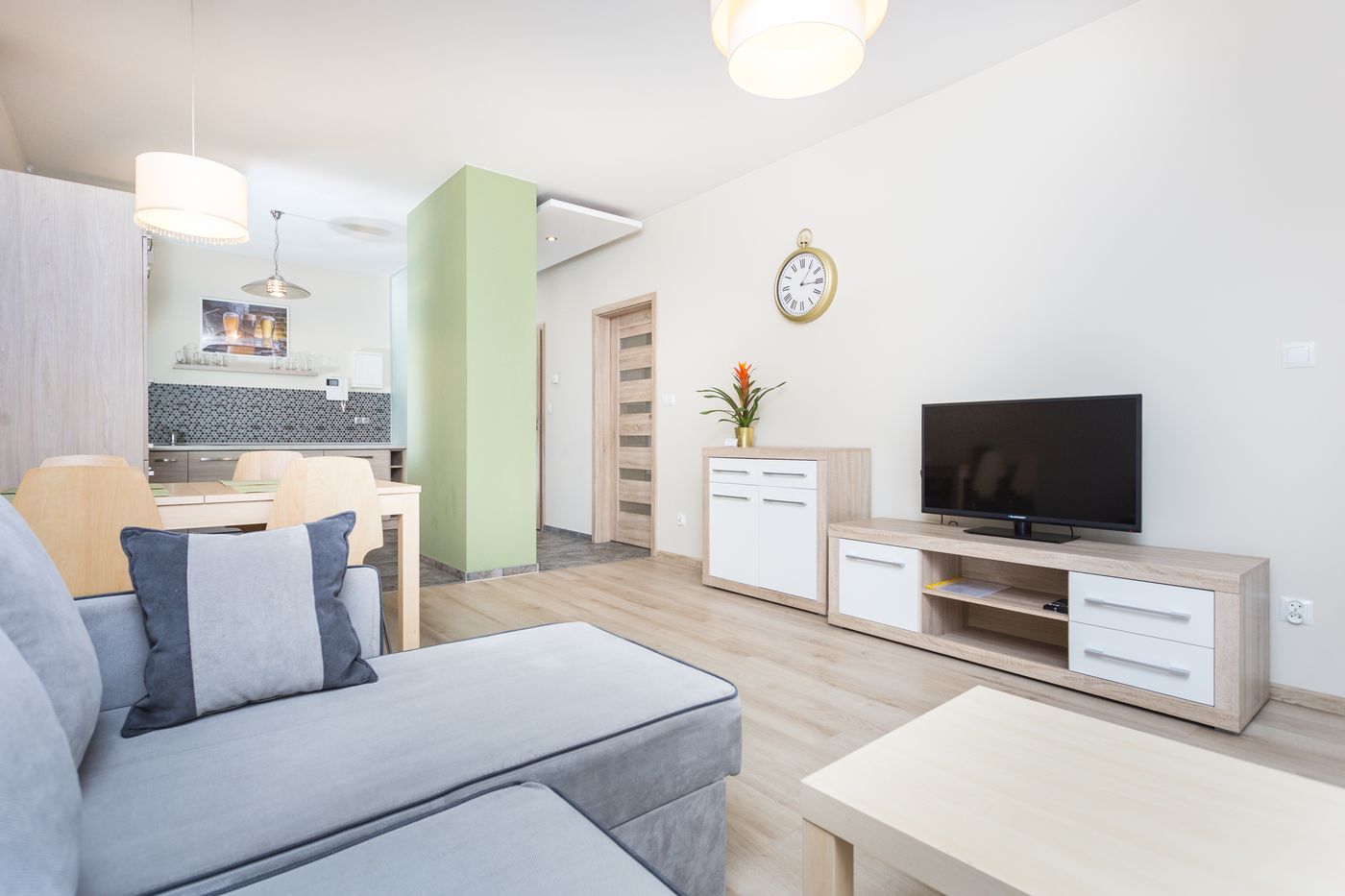 Apartamenty-InPoint-Central-Room-18