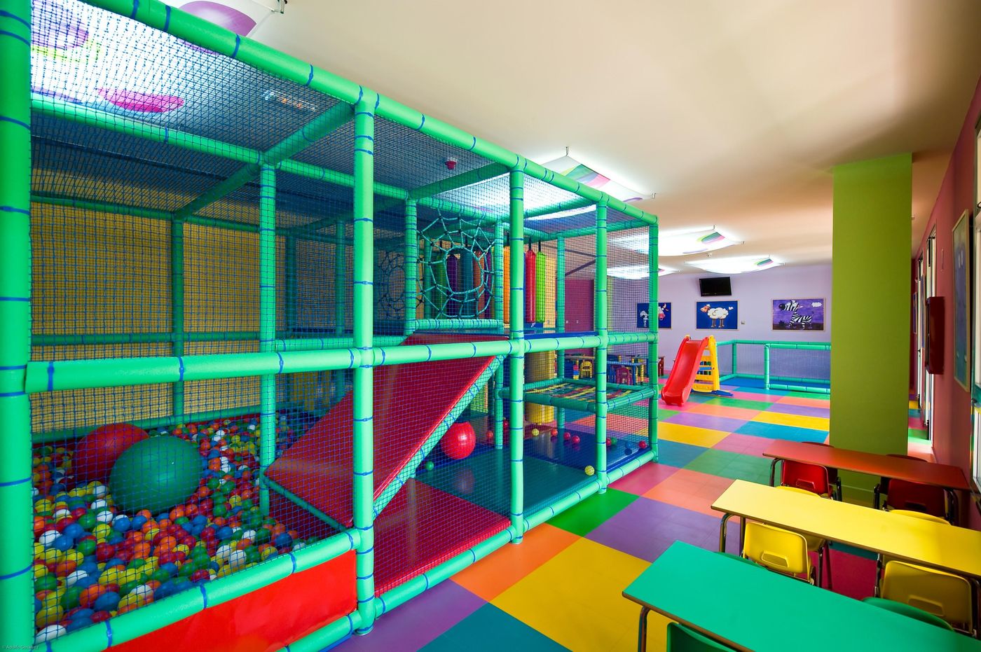 Elba-Costa-Ballena-Sports-and-Entertainment-55