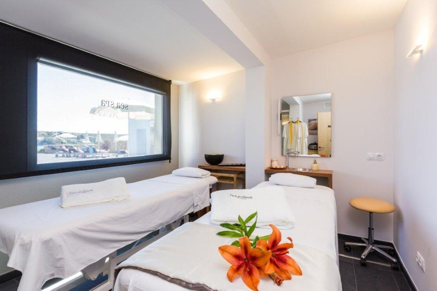 Artiem Carlos III - Adults Only