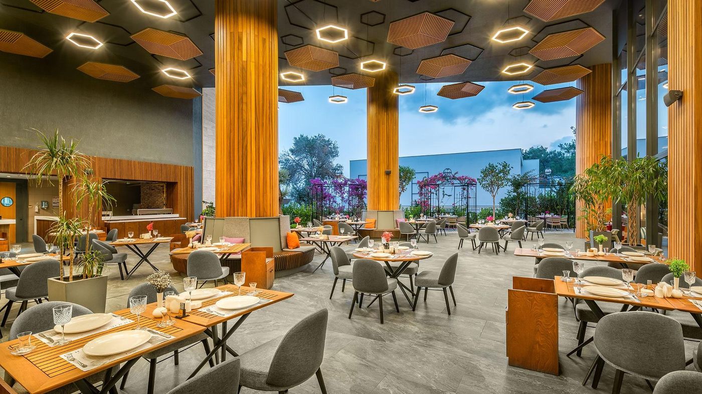 The Norm Collection Door'a 