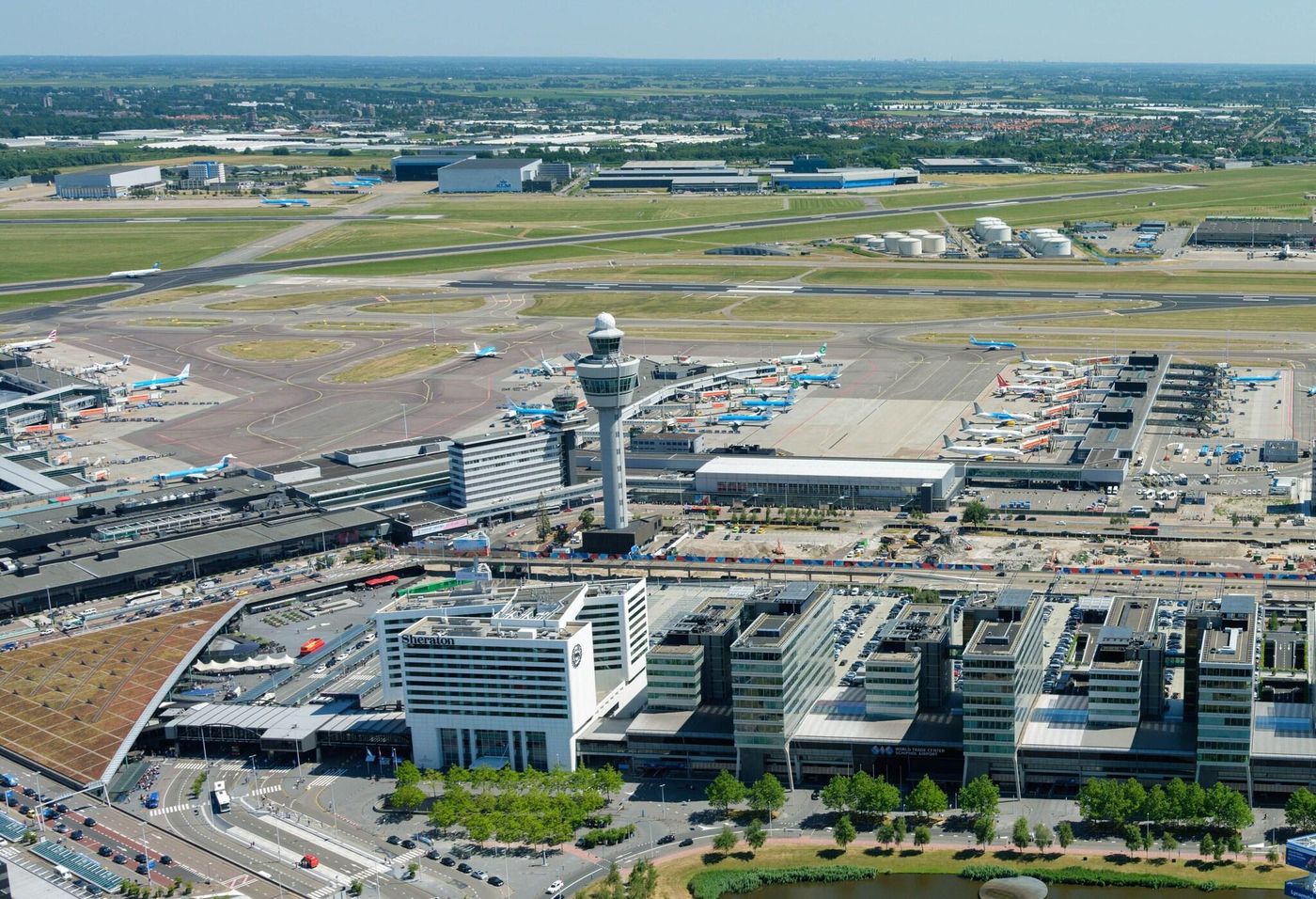 Sheraton-Amsterdam-Airport-Hotel-And-Conference-Center-General-view-3