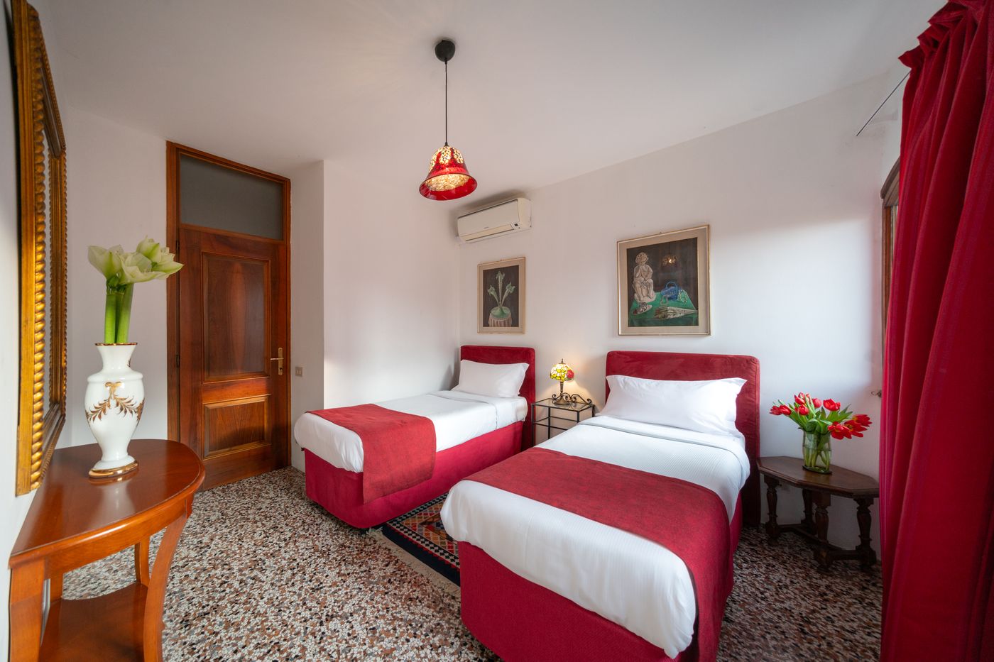 Palazzo-San-Luca-Room-42