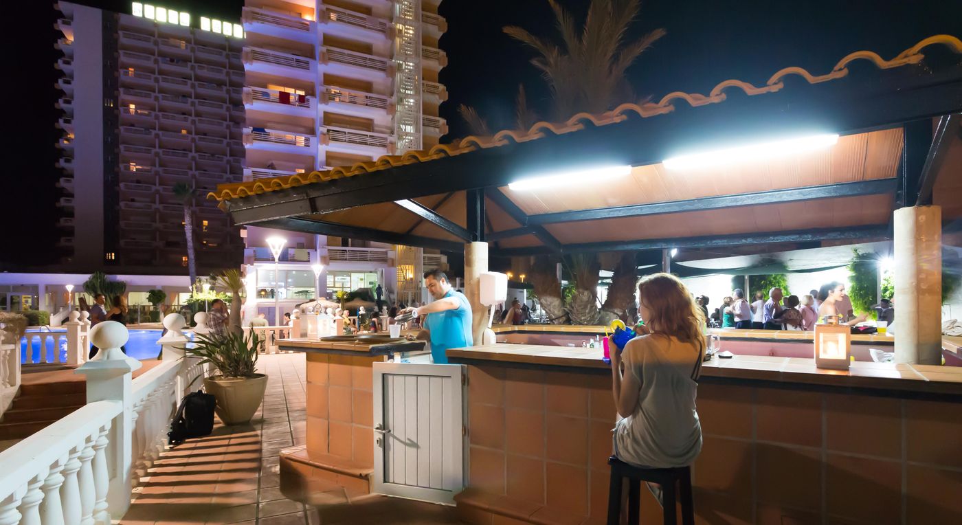 Hotel-Cavanna-Terrace-10