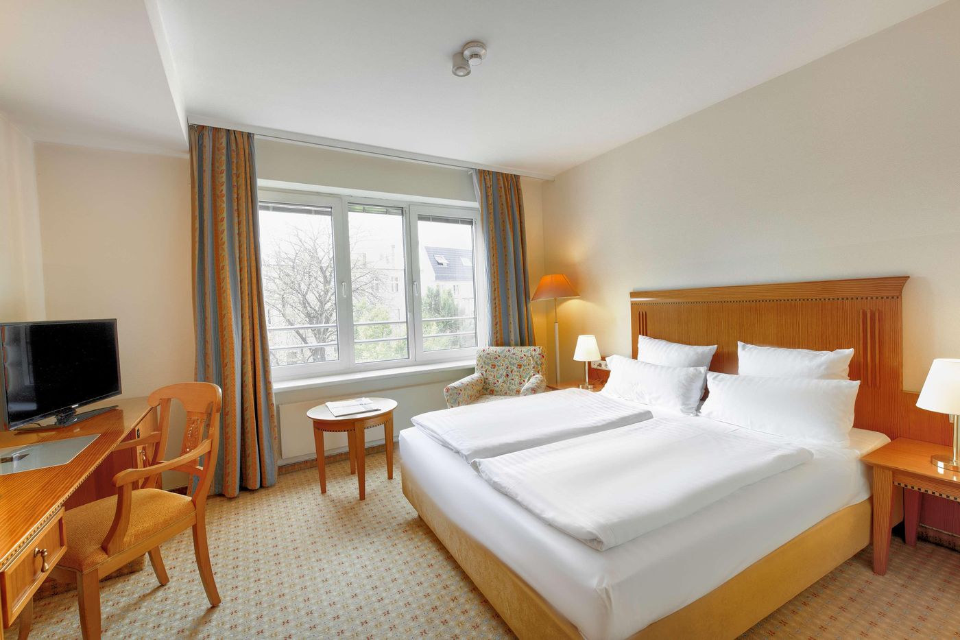 Hotel-Domicil-Berlin-by-Golden-Tulip-Room-12