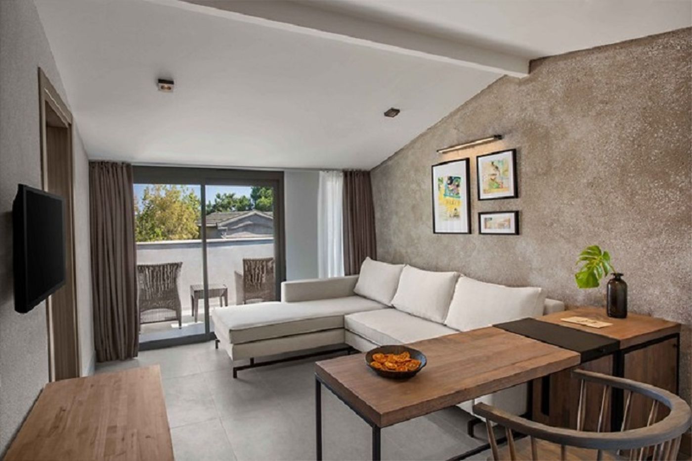 Club-Marvy-By-Paloma-Room-12