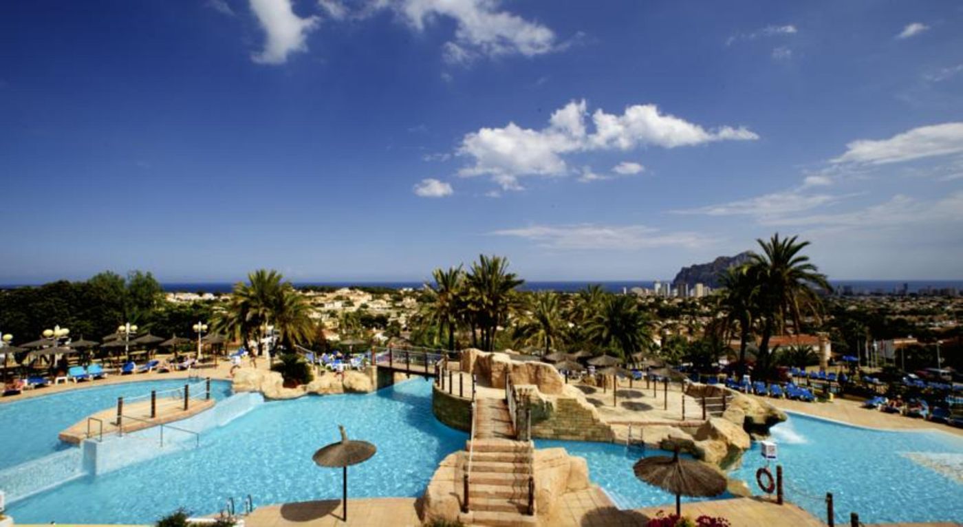 Bungalows-Imperial-Park-Pool-5