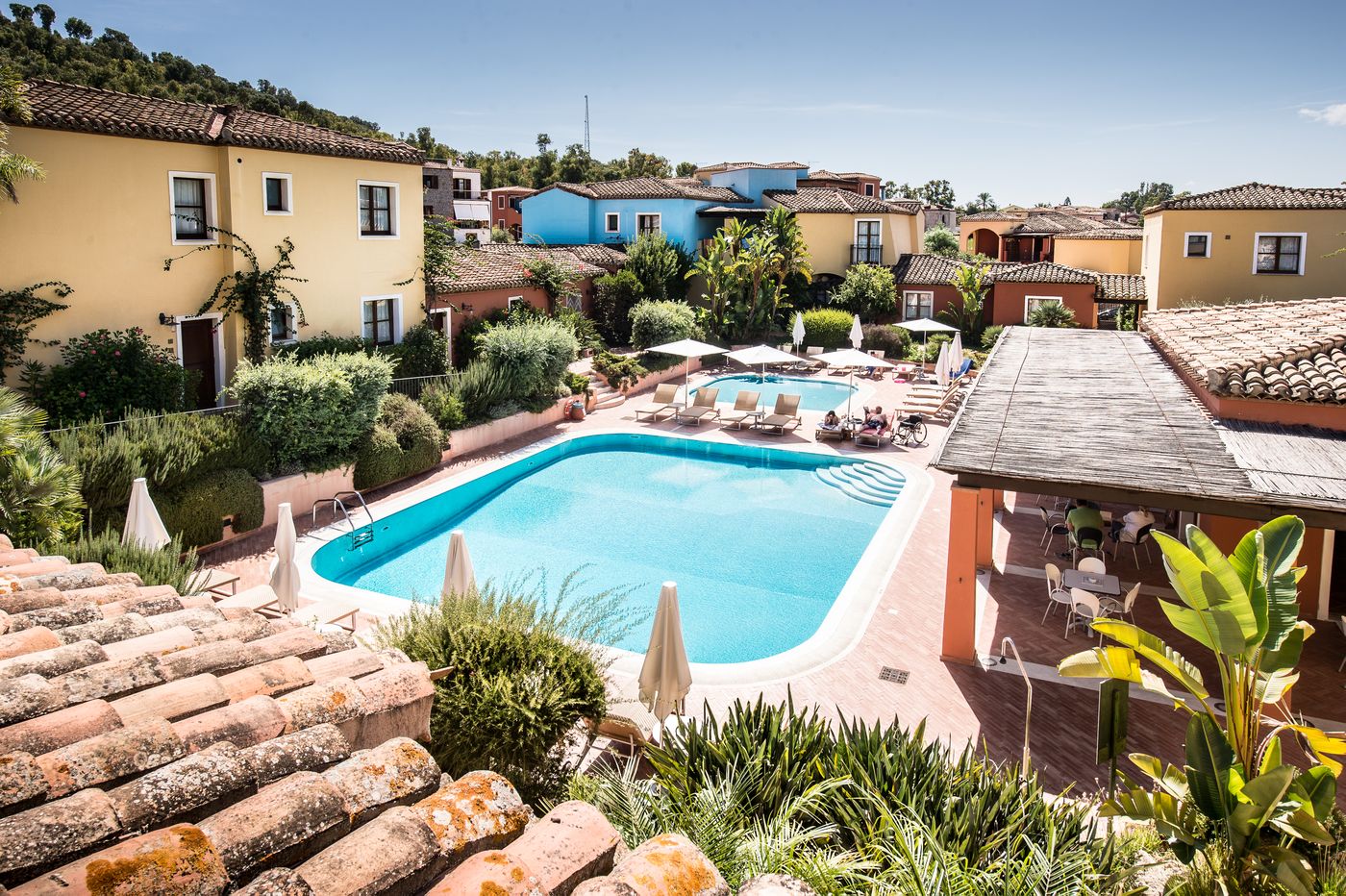 Borgo-Degli-Ulivi-Residence-Pool-1