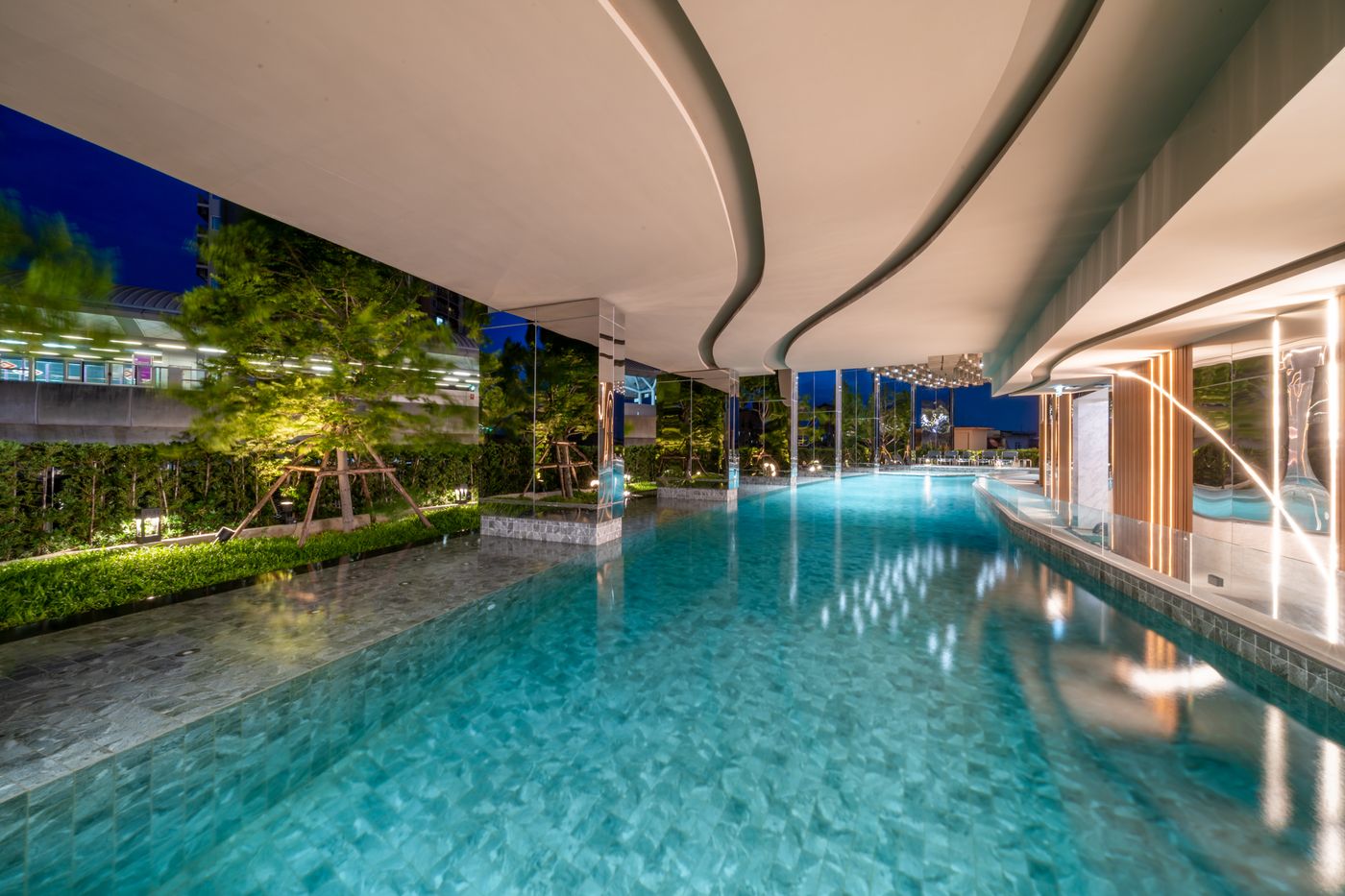 Oakwood-Suites-Tiwanon-Bangkok-Pool-28