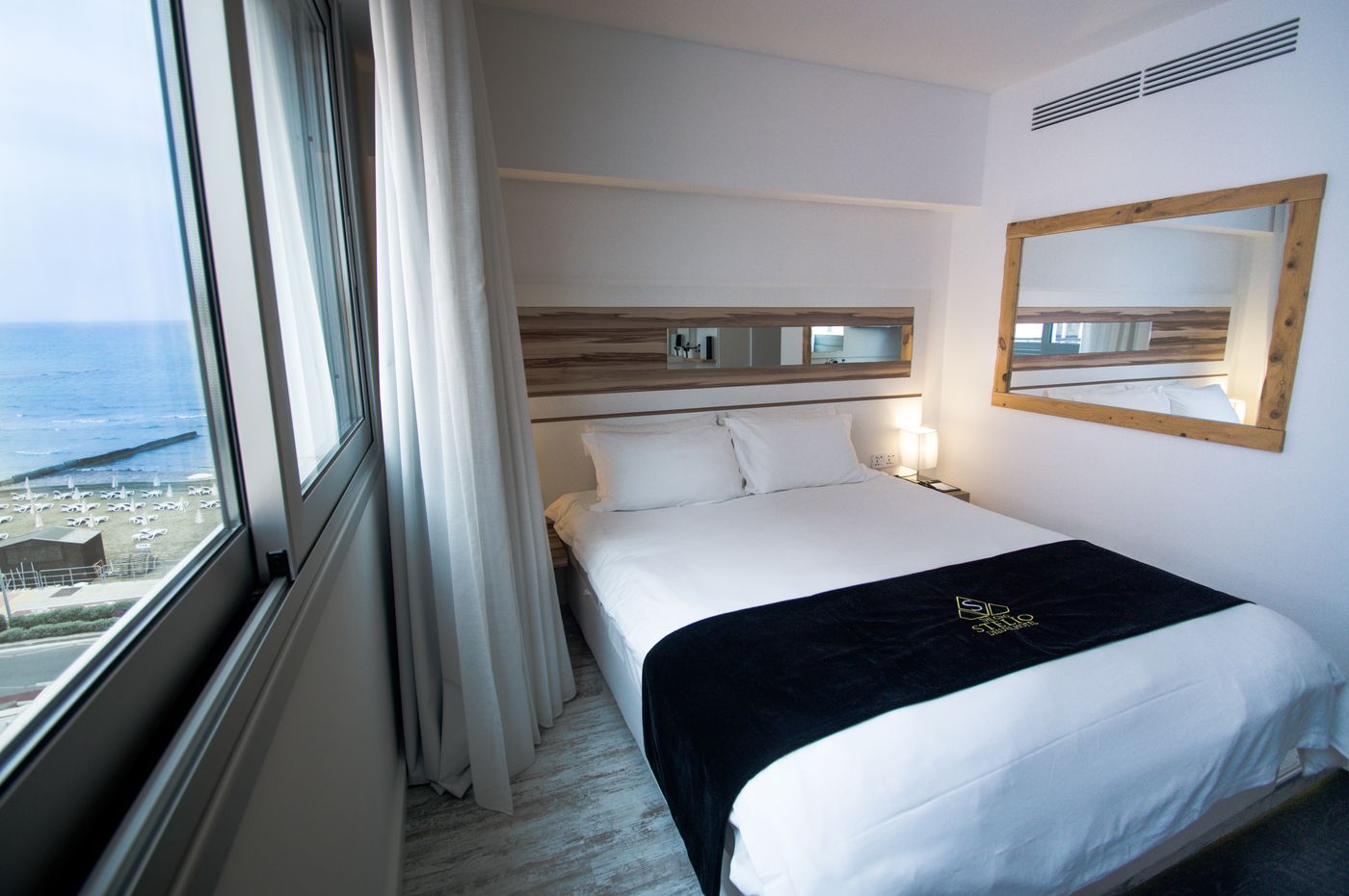 The-Ciao-Stelio-Deluxe-Hotel-Room-18