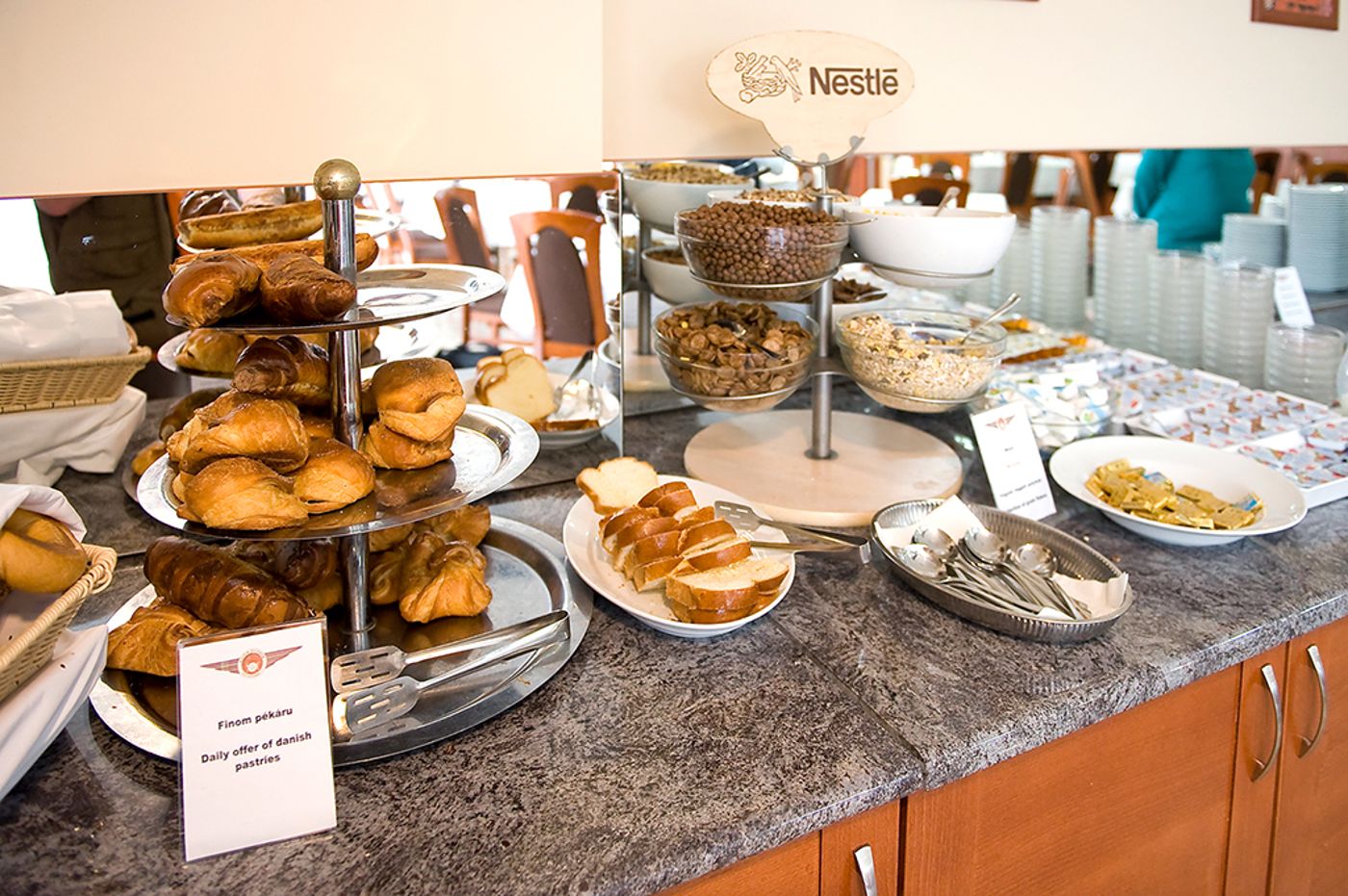 Airport-Hotel-Budapest-Restaurant-20