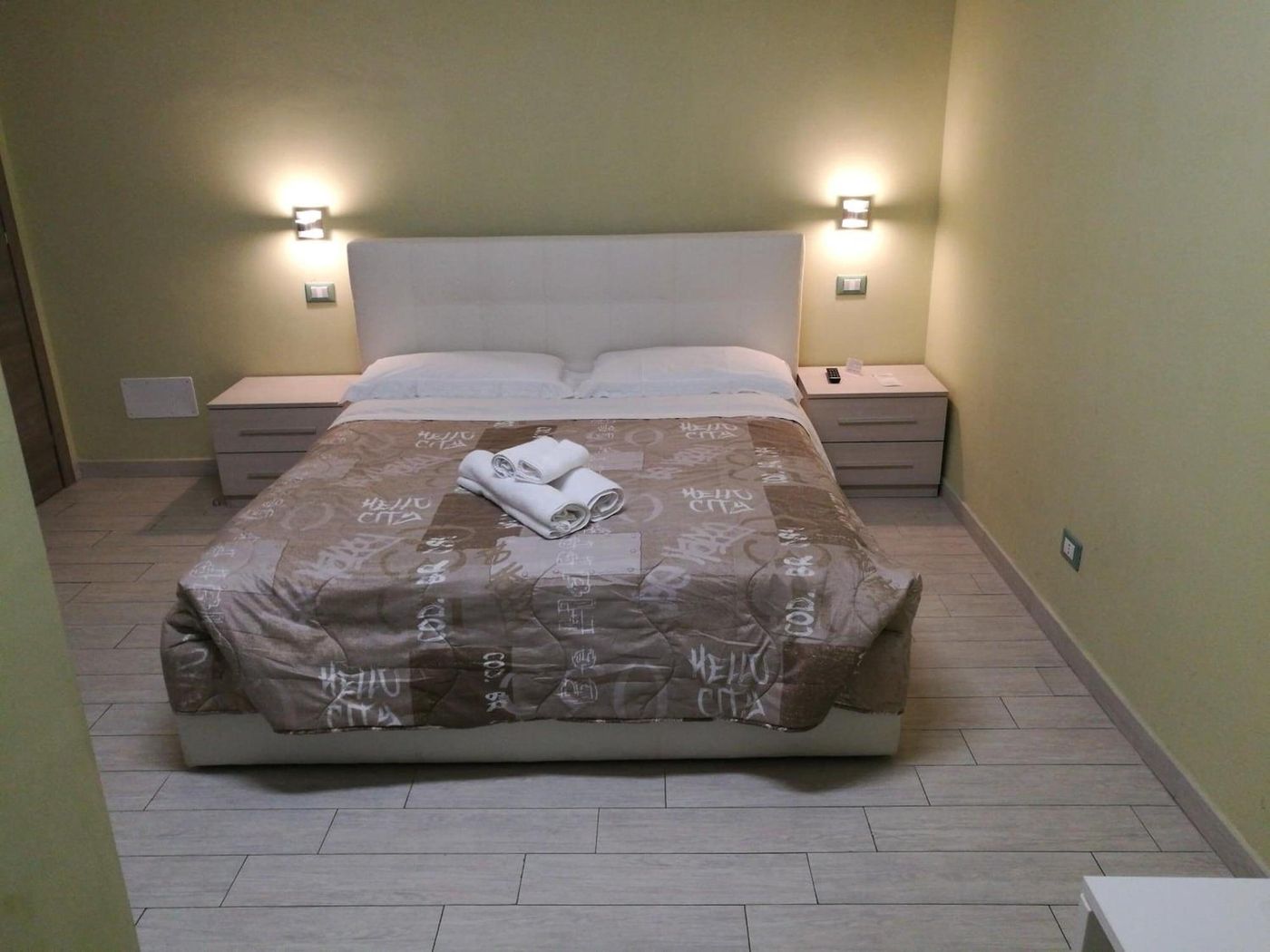 Casa-Aurora-B-B-Room-7