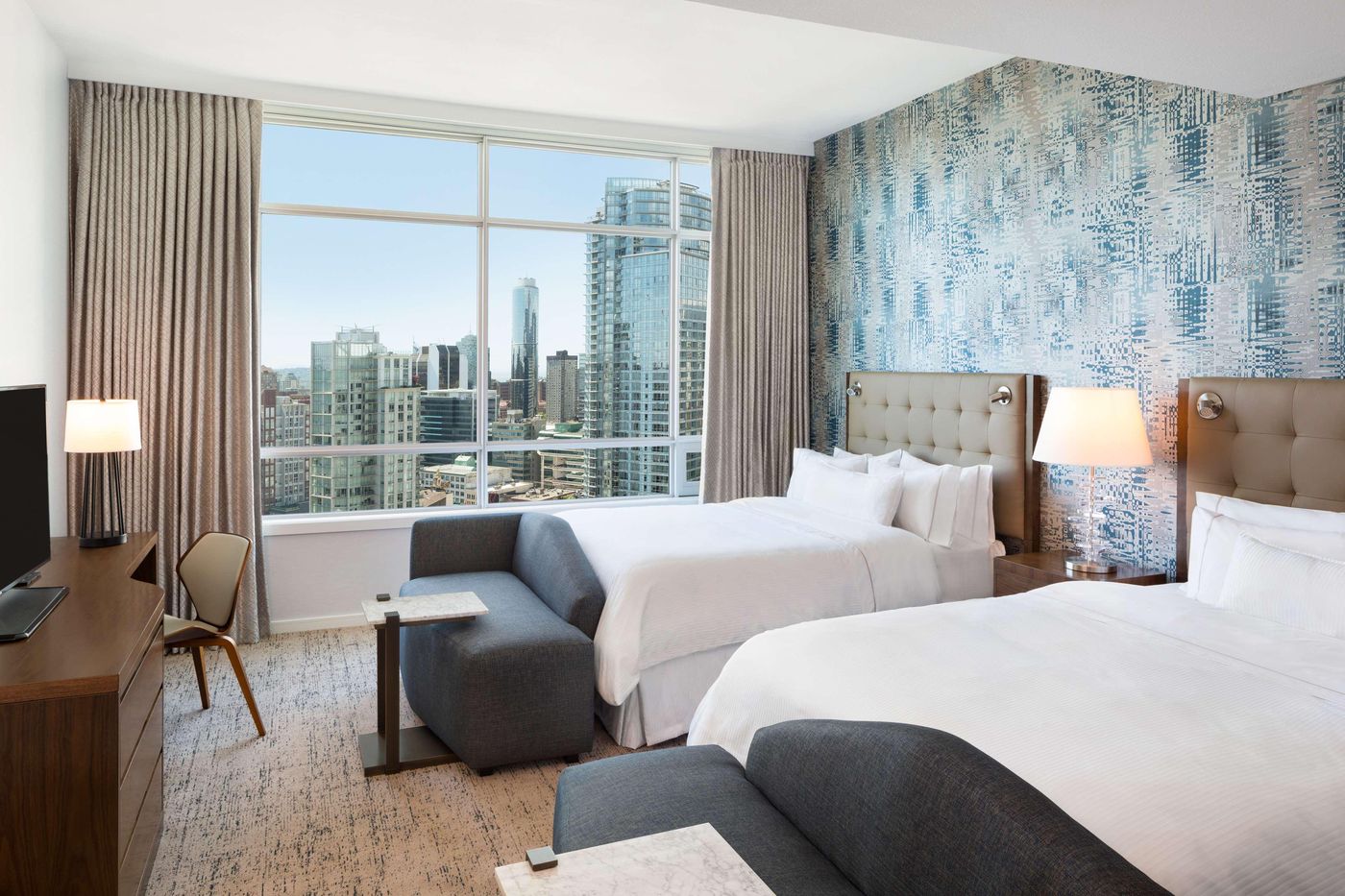 Hilton-Vancouver-Downtown-Room-18