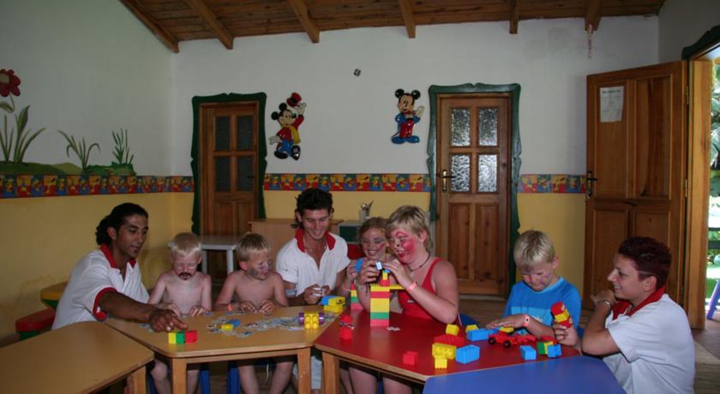 Elysee Garden Family Hotel