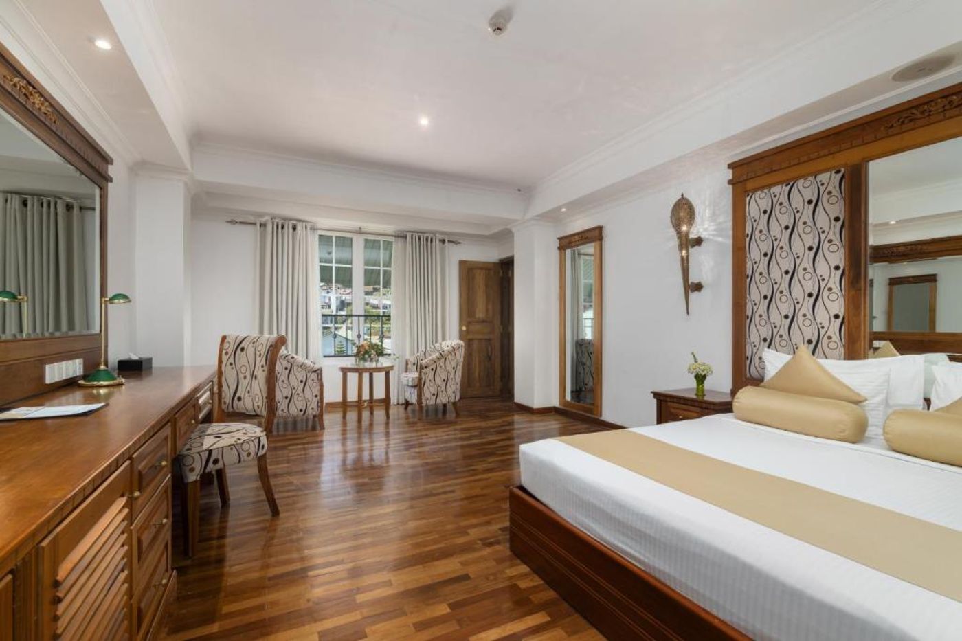 Araliya-Green-Hills-Room-4