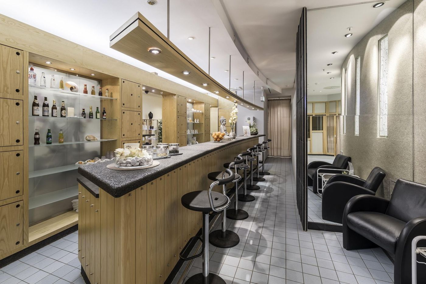 Park-Inn-by-Radisson-Berlin-Alexanderplatz-Sports-and-Entertainment-19