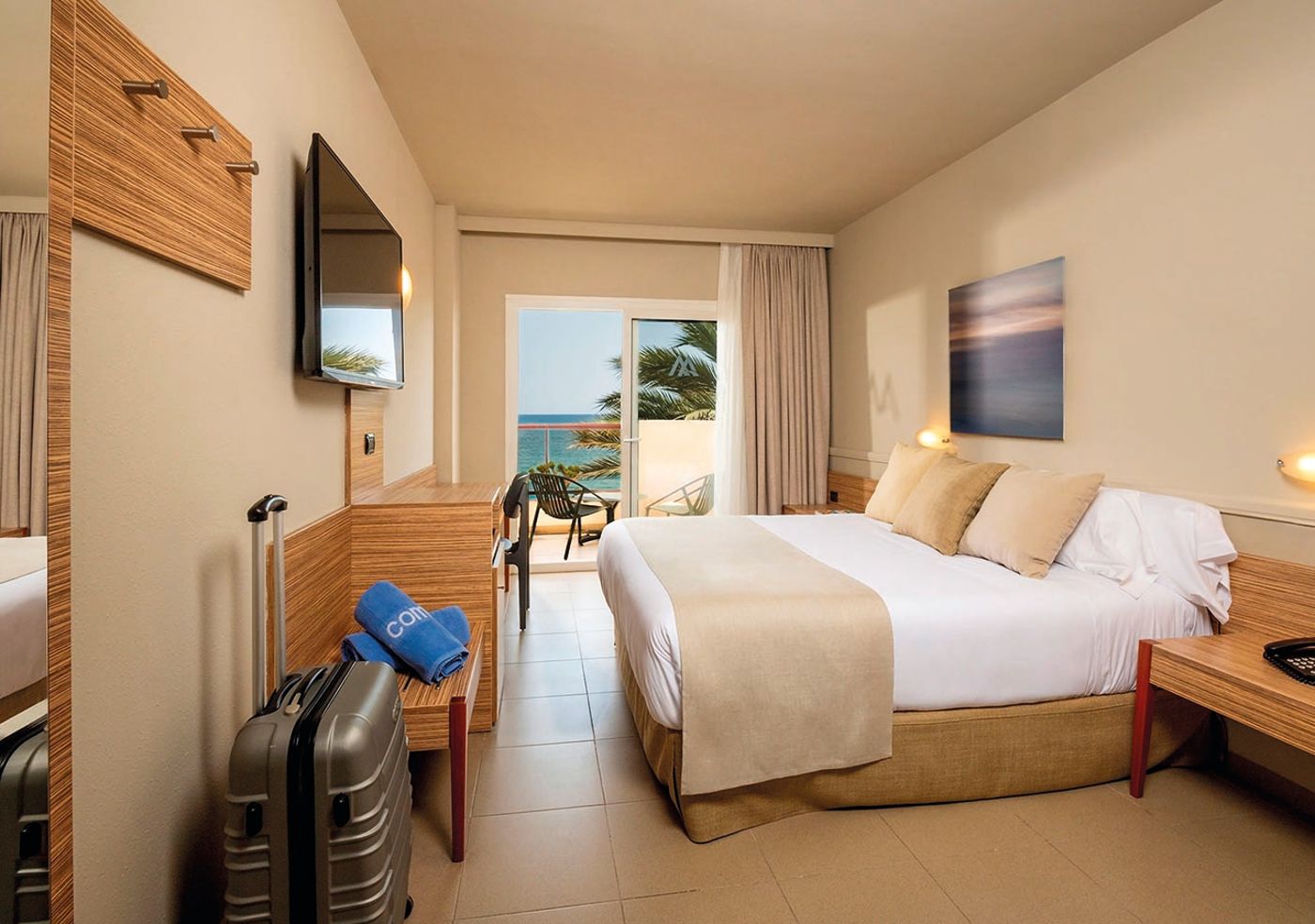 Aqua-Hotel-Promenade-Room-21