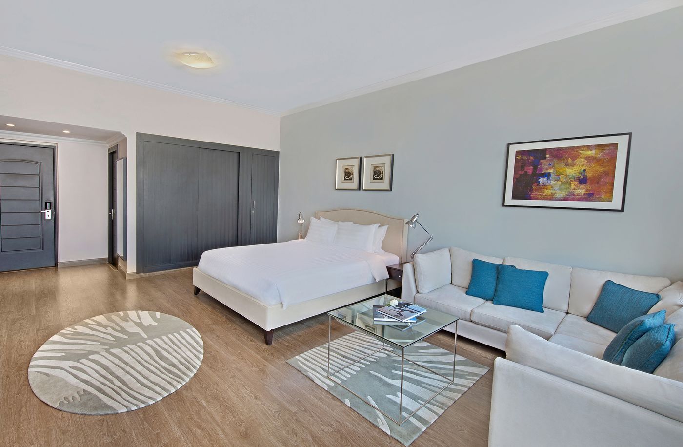 Ezdan-Hotel-West-Bay-Room-9