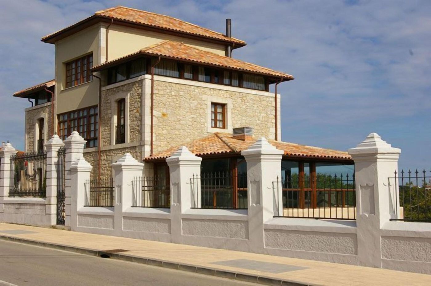 Villadesella Hotel-Spain-SEBREÑO-General view-6