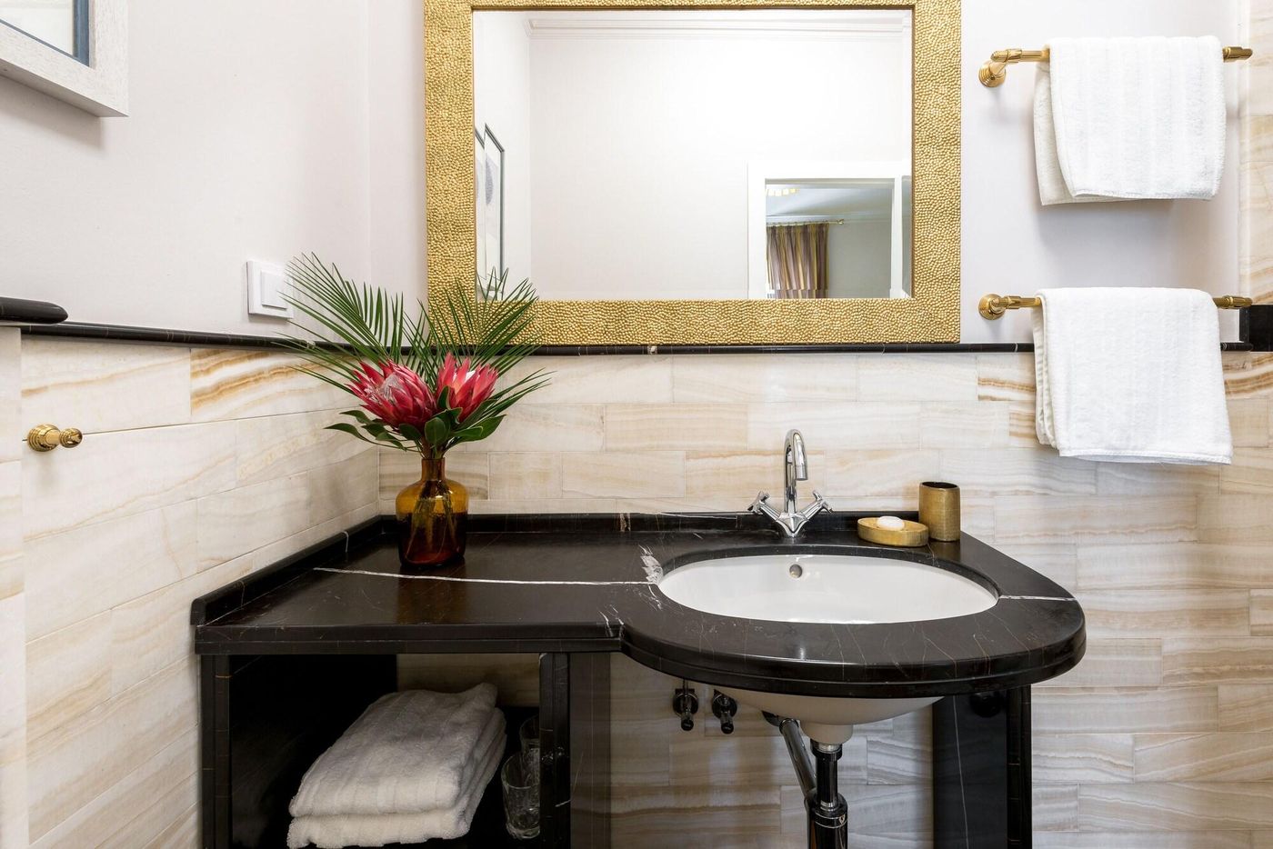 Dominus-Little-Palace-Room-17