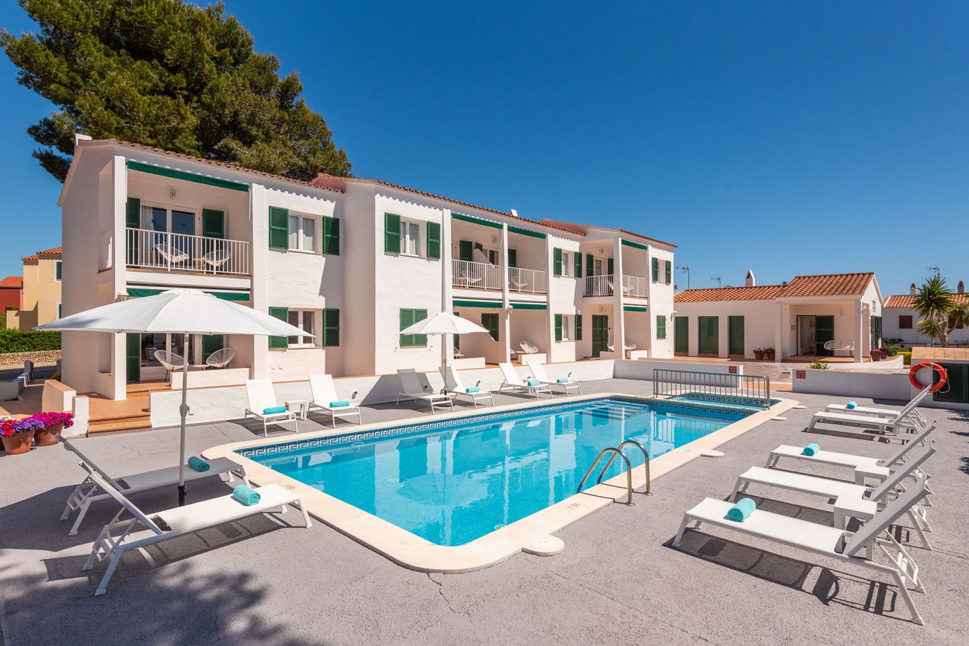 Annabels-I---II-Pool-3