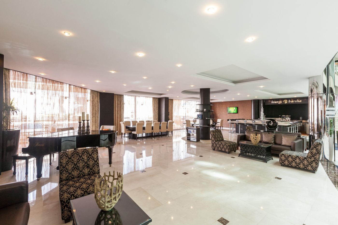 Holiday-Inn-Dubai-Al-Barsha-Bar-47