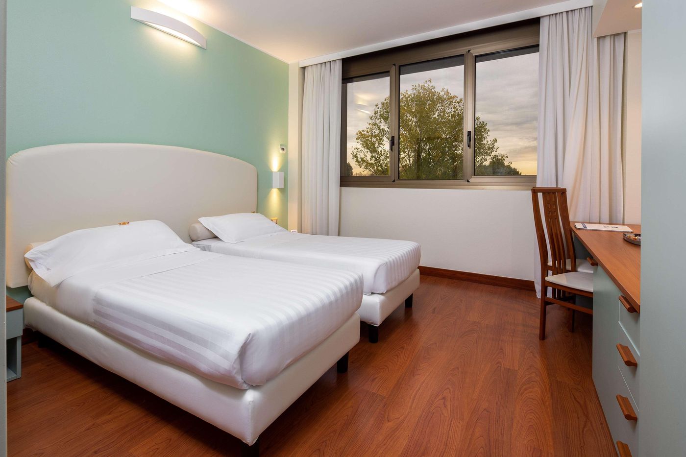 Best-Western-Air-Hotel-Linate-Room-7