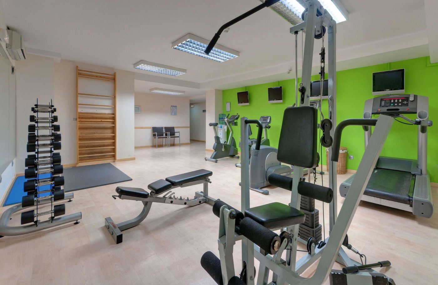 Sol-Port-Cambrils-Hotel-Sports-and-Entertainment-84