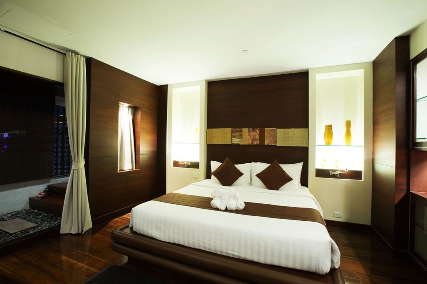 Centre-Point-Plus-Hotel-Pratunam-Room-41