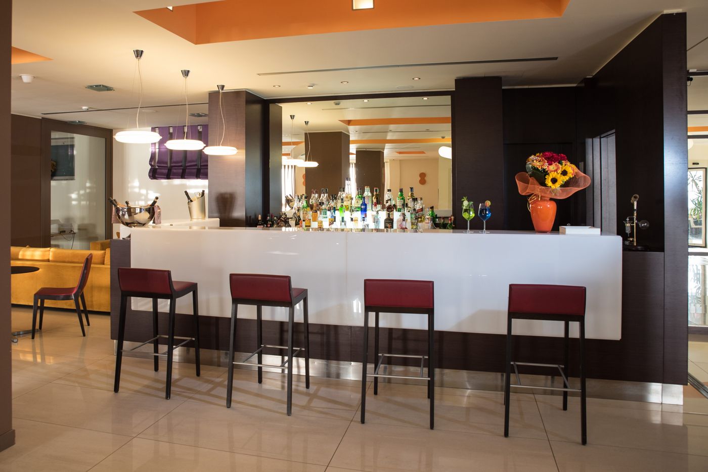 Hotel-Avalon-Sikani-Bar-32