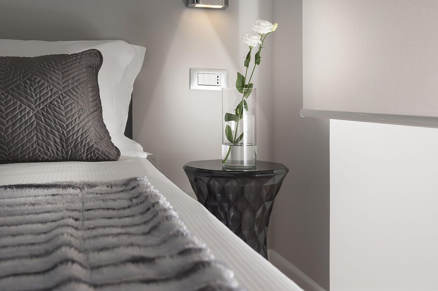 Colosseum-Corner-Room-20