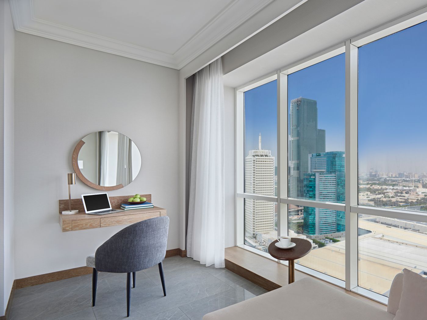 Fairmont-Dubai-Room-13