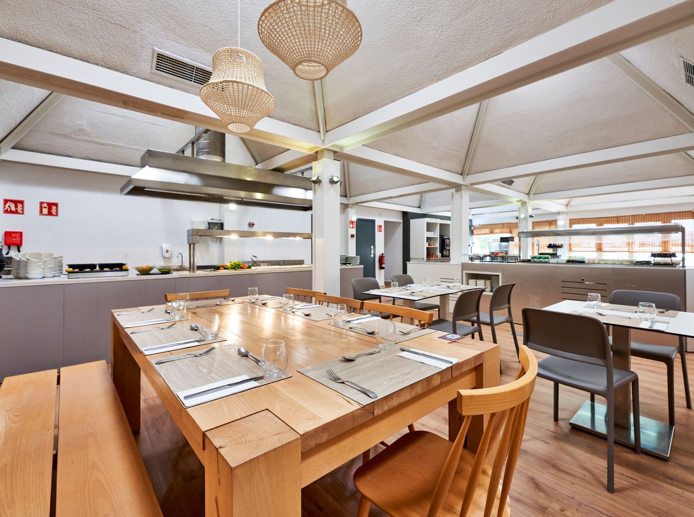 Smartline-Calan-Bosch-Restaurant-32