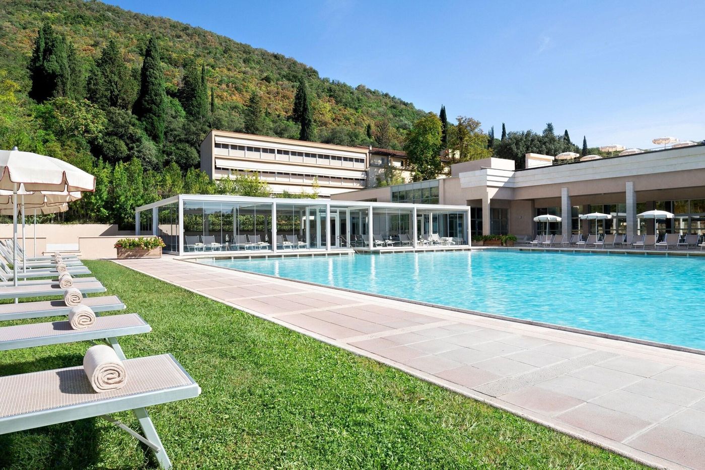 Grotta-Giusti-Resort-Golf---Spa-Pool-87