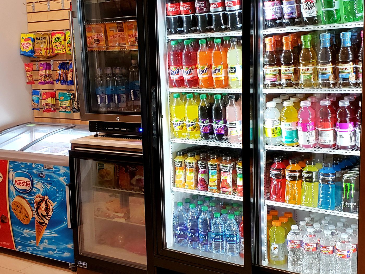 Holiday Inn Express & Suites Houston IAH Beltway 8-United States-HOUSTON-General view-6